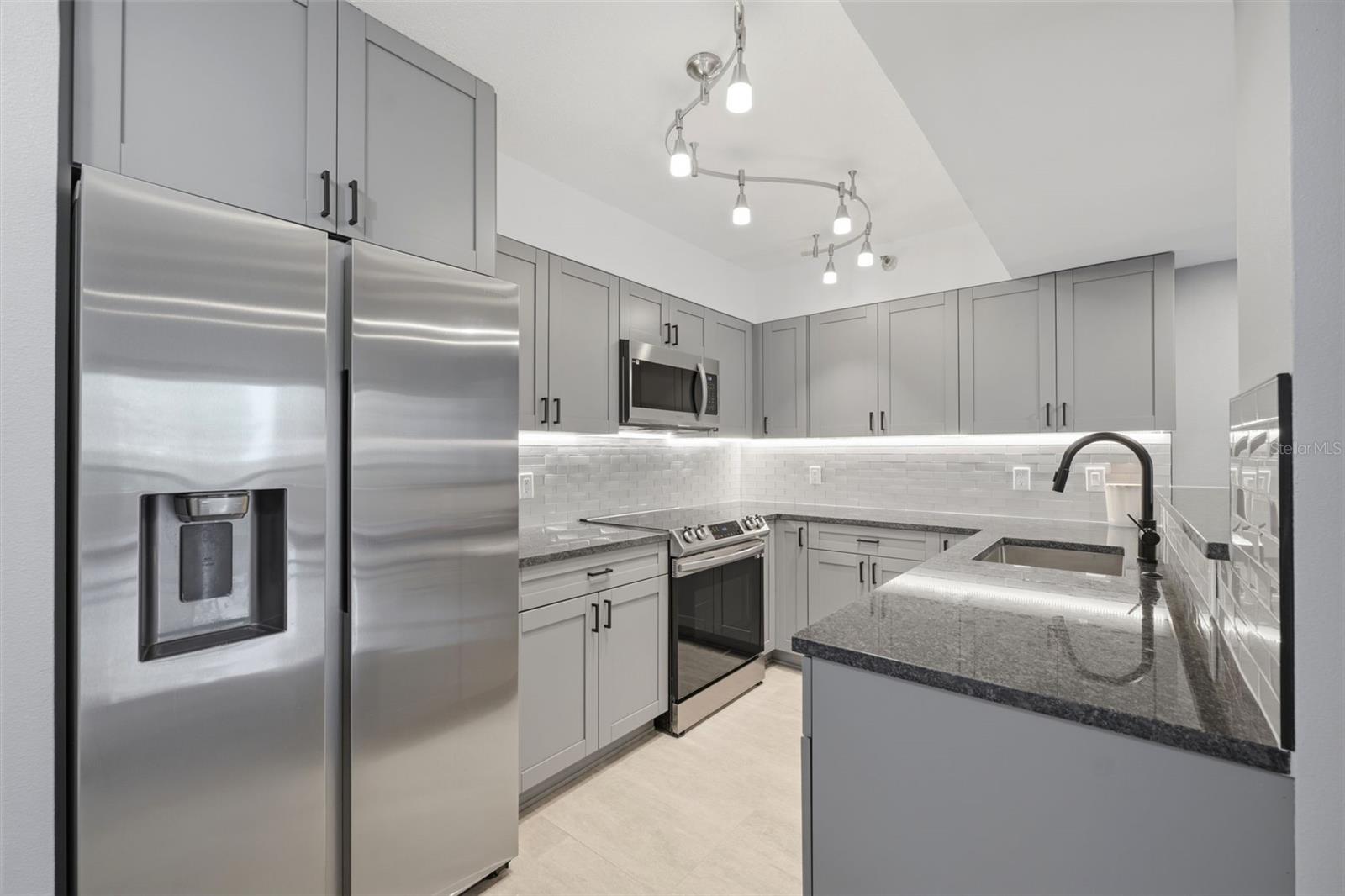 2333 FEATHER SOUND DRIVE, #A401, Clearwater, FL 33762