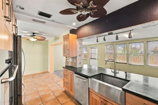 17 JEFF ROAD, Largo, FL 33774