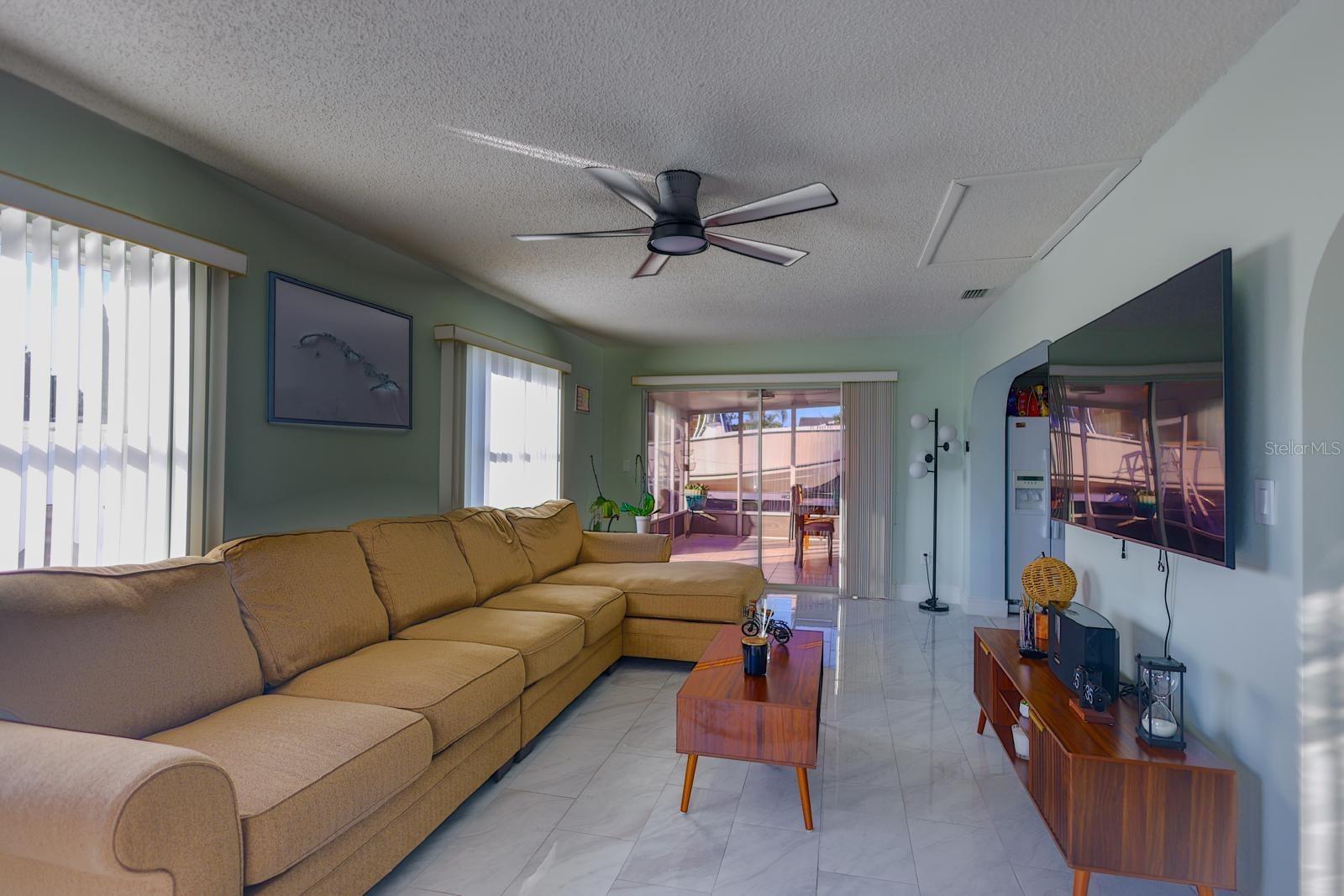 4004 HIGHLAND AVENUE W, Bradenton, FL 34205 4004 HIGHLAND AVENUE W, Bradenton, FL 34205