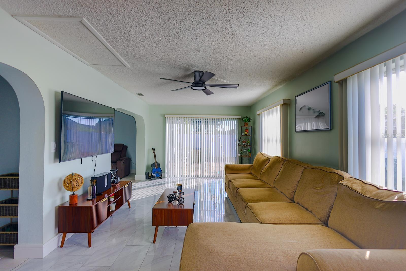 4004 HIGHLAND AVENUE W, Bradenton, FL 34205 4004 HIGHLAND AVENUE W, Bradenton, FL 34205