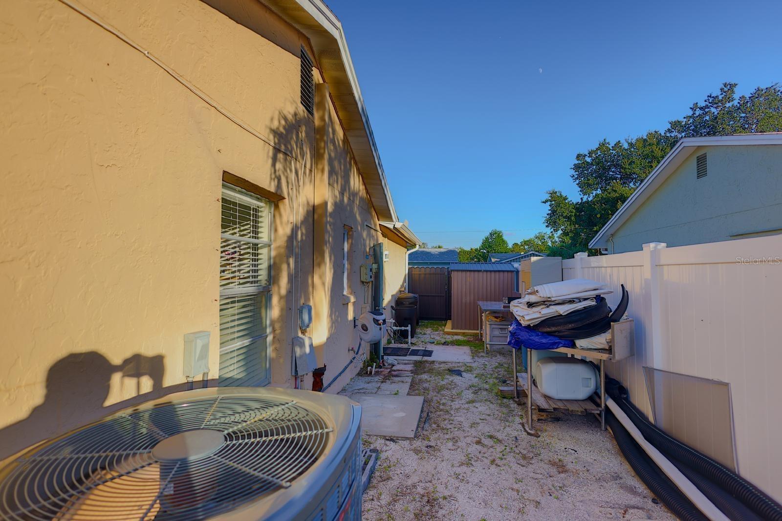 4004 HIGHLAND AVENUE W, Bradenton, FL 34205