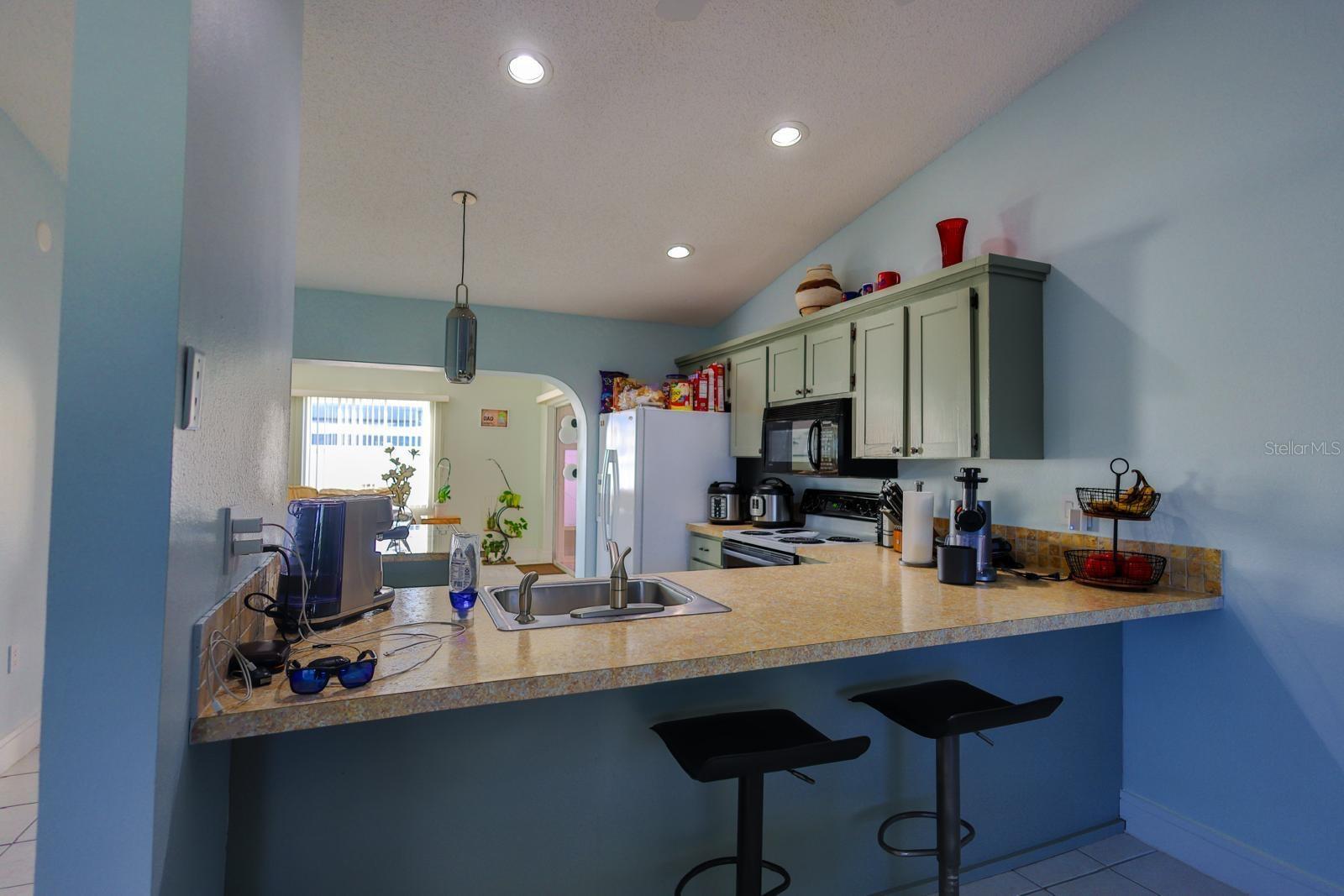 4004 HIGHLAND AVENUE W, Bradenton, FL 34205