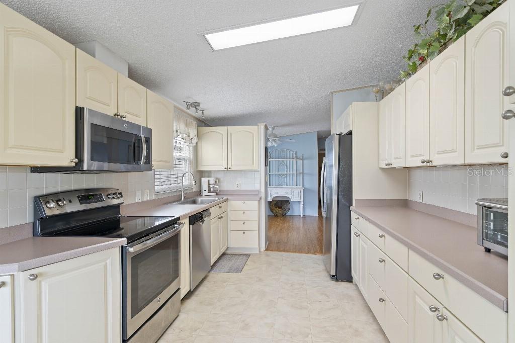 4901 4TH C STREET E, Bradenton, FL 34203