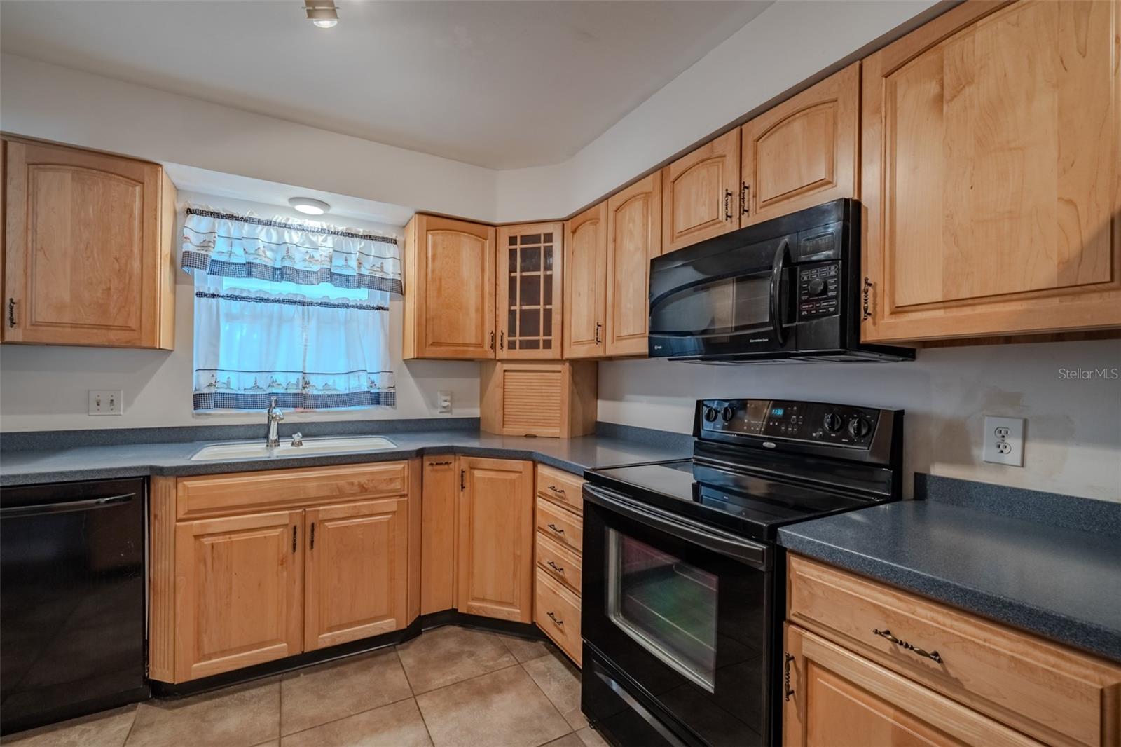3302 KING RICHARD, Seffner, FL 33584