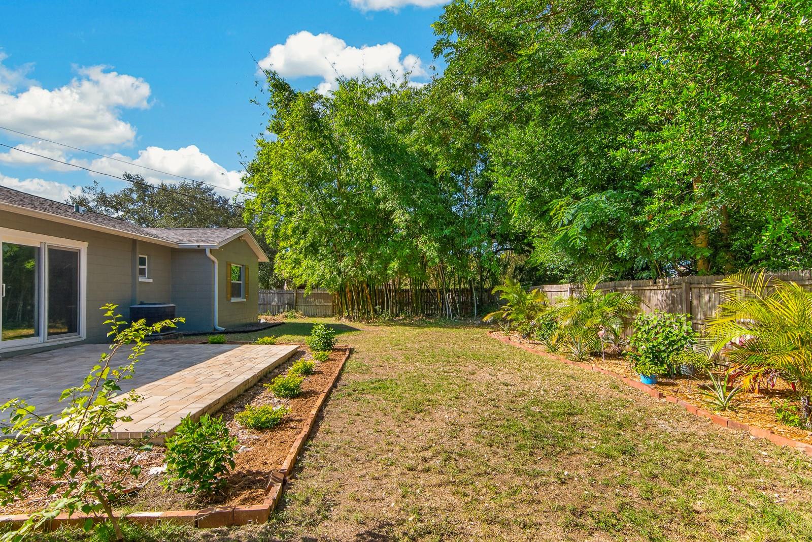 120 ORANGE AVENUE N, St Petersburg, FL 33710