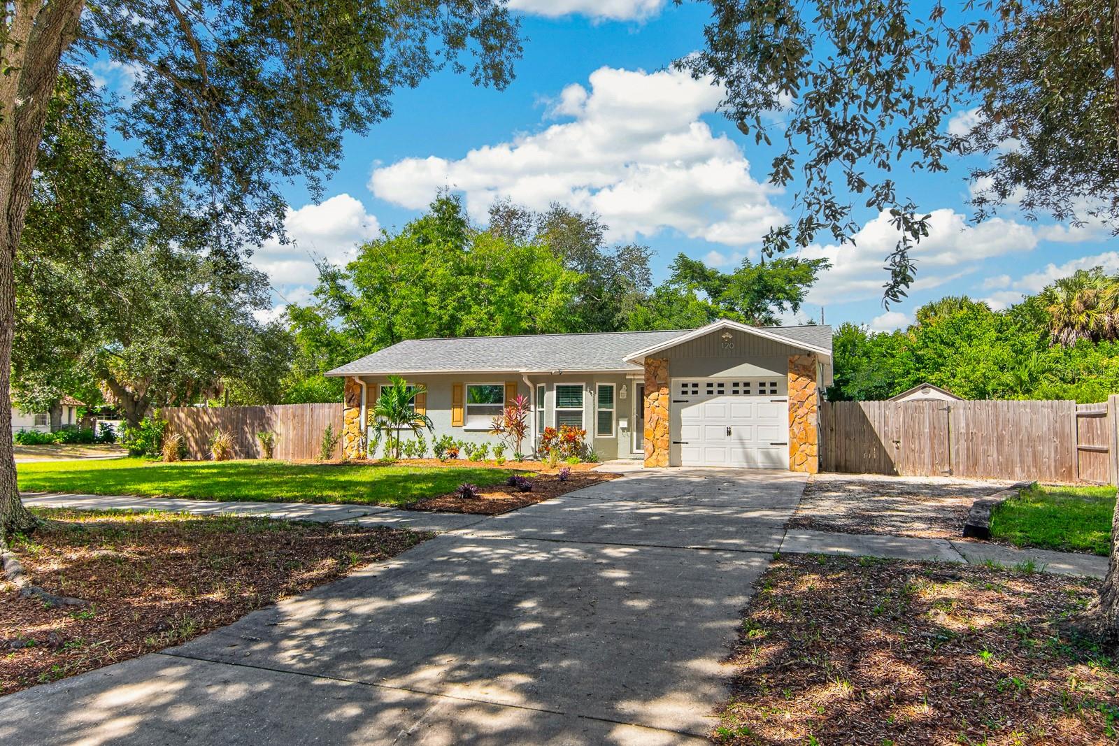 120 ORANGE AVENUE N, St Petersburg, FL 33710