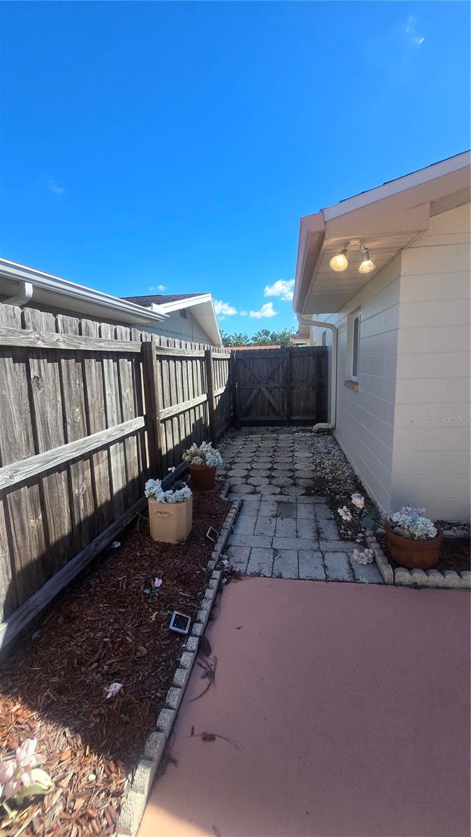 10386 112TH WAY N, Seminole, FL 33778