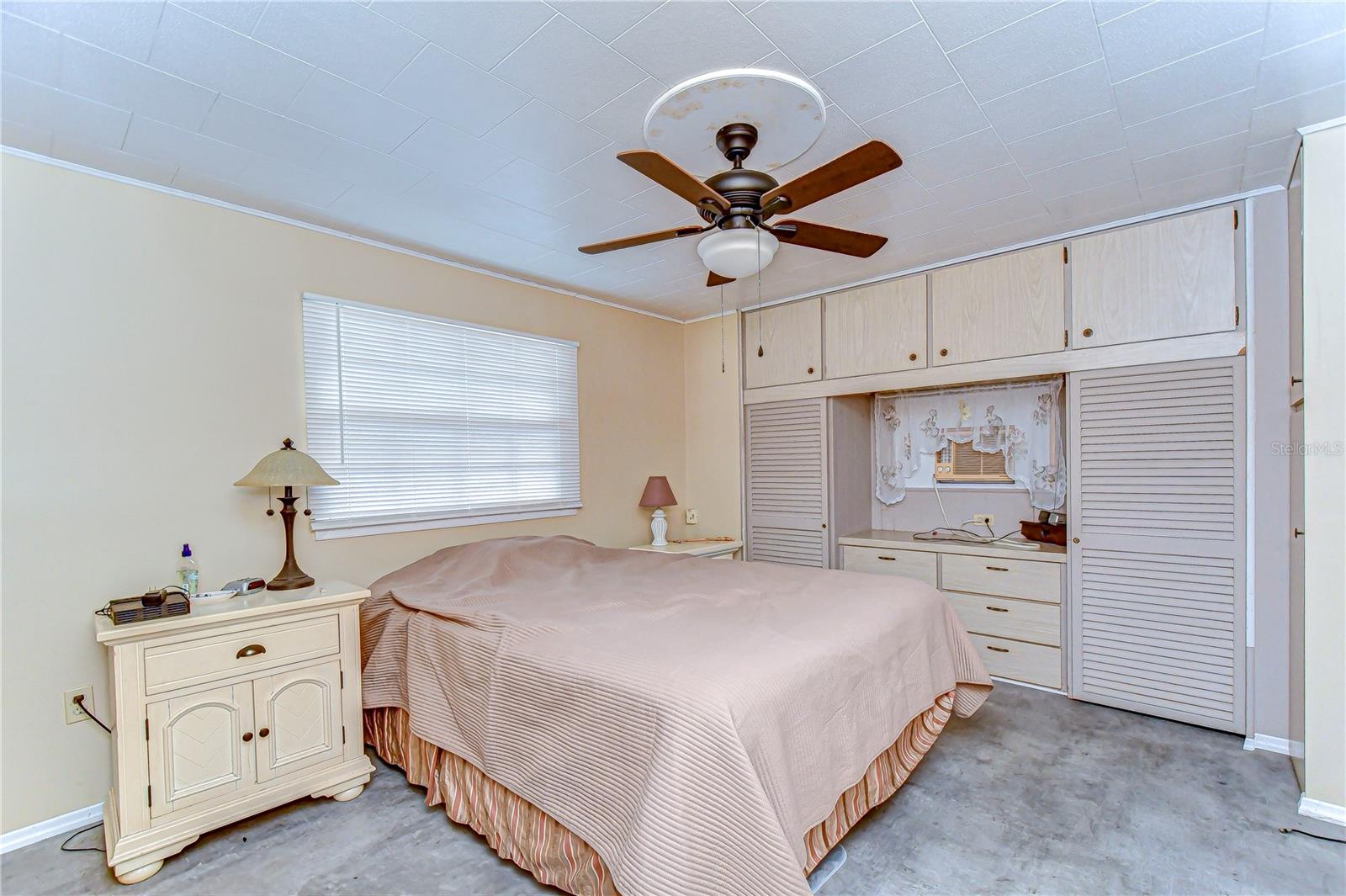 6046 HARRIET STREET, Zephyrhills, FL 33542