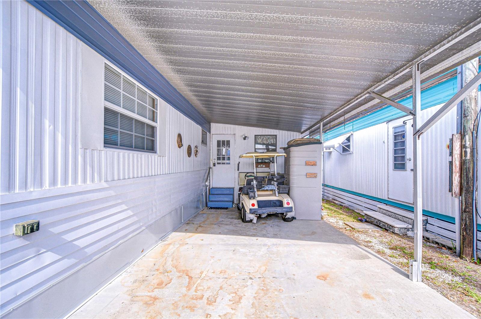 6046 HARRIET STREET, Zephyrhills, FL 33542