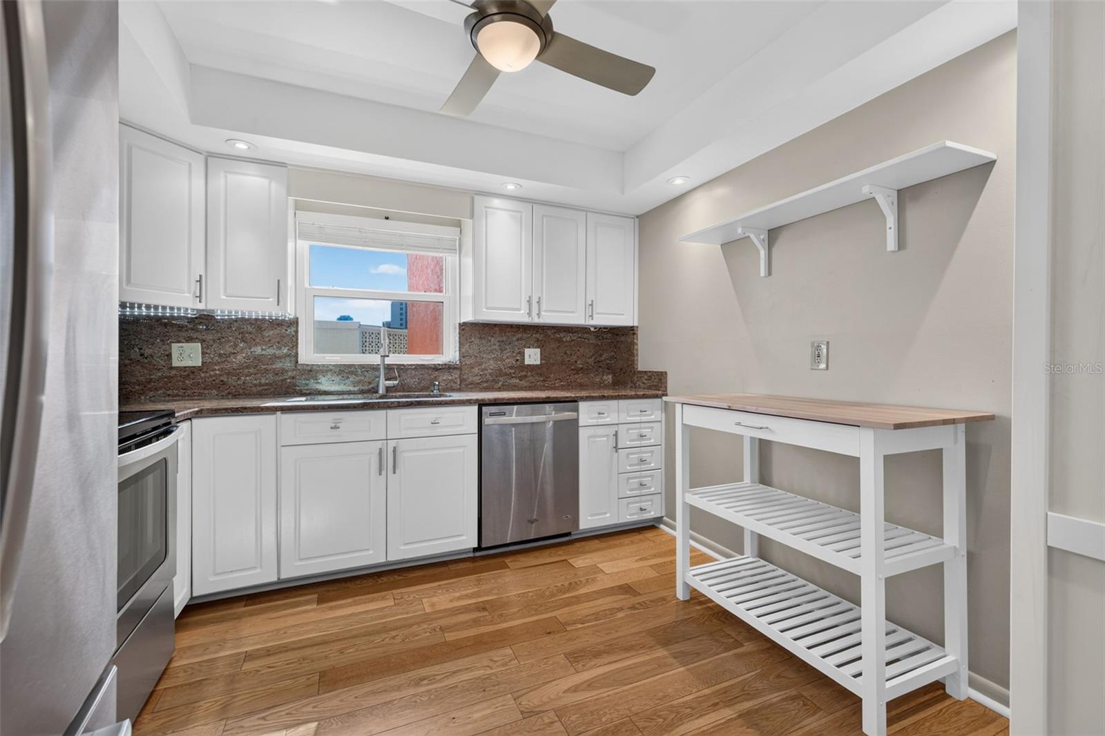 1120 N SHORE DRIVE NE, #502, St Petersburg, FL 33701