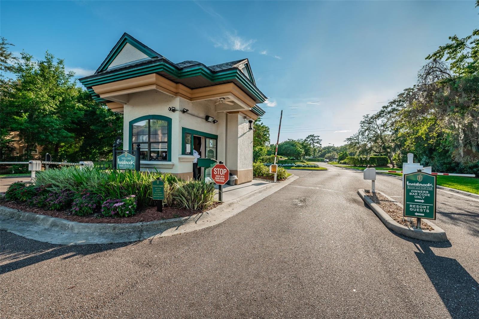 36750 US HIGHWAY 19 N, #3-209, Palm Harbor, FL 34683