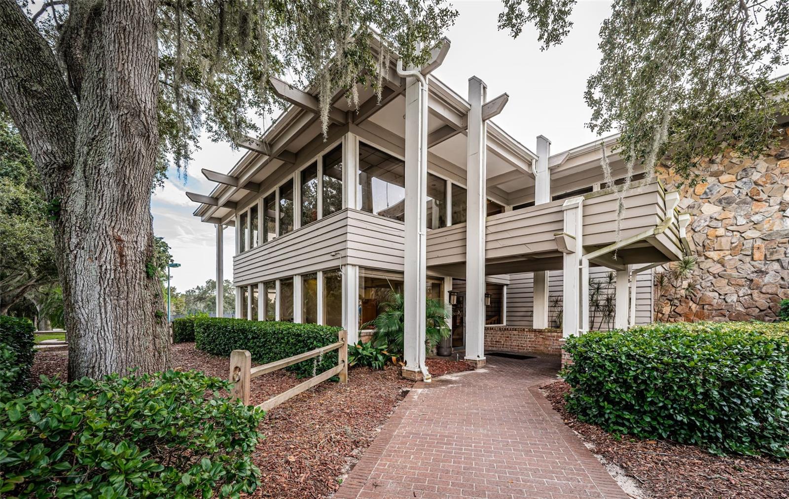 36750 US HIGHWAY 19 N, #3-209, Palm Harbor, FL 34683