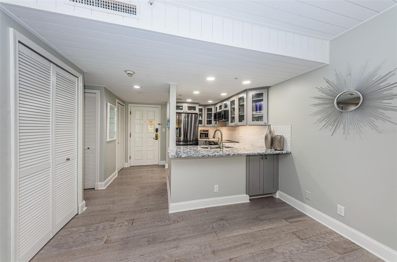 36750 US HIGHWAY 19 N, #3-209, Palm Harbor, FL 34683