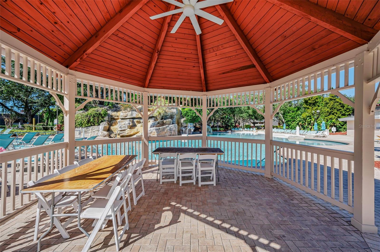36750 US HIGHWAY 19 N, #3-209, Palm Harbor, FL 34683