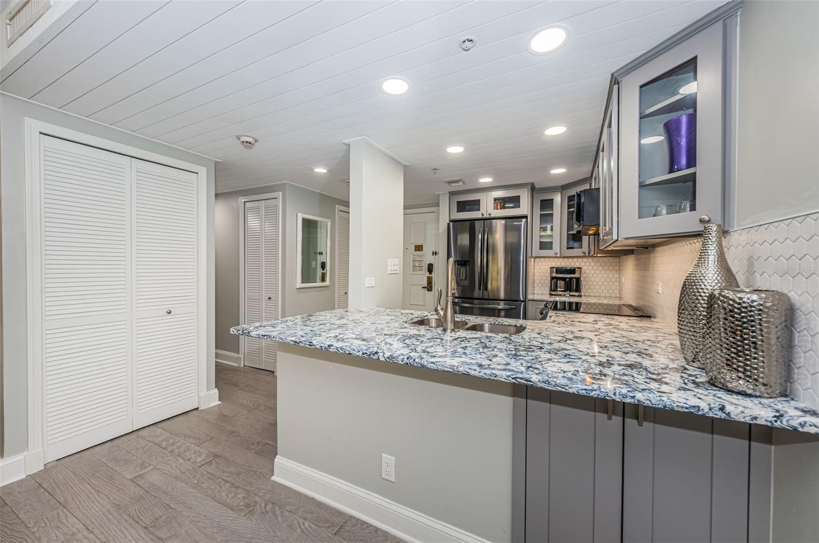 36750 US HIGHWAY 19 N, #3-209, Palm Harbor, FL 34683