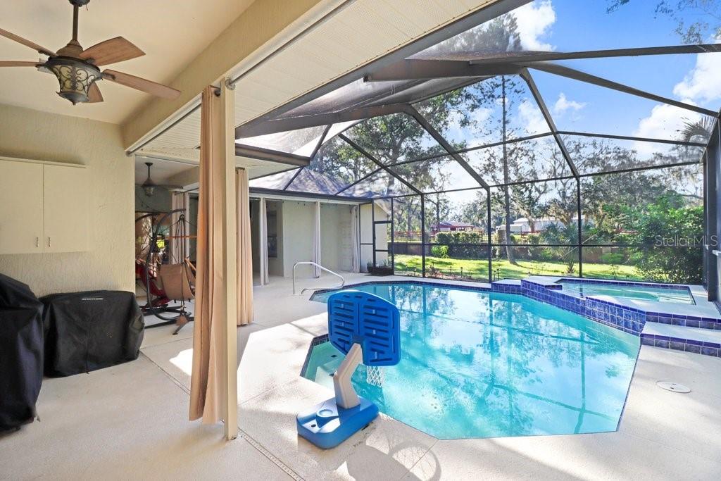 8705 CRESCENT FOREST BOULEVARD, New Port Richey, FL 34654