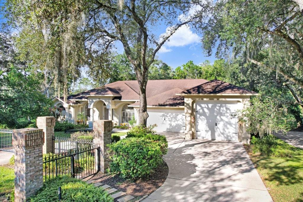 8705 CRESCENT FOREST BOULEVARD, New Port Richey, FL 34654