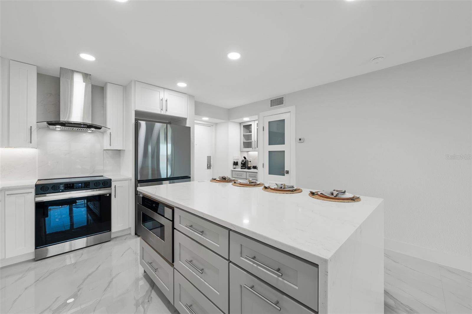 4900 BRITTANY DRIVE S, #405, St Petersburg, FL 33715
