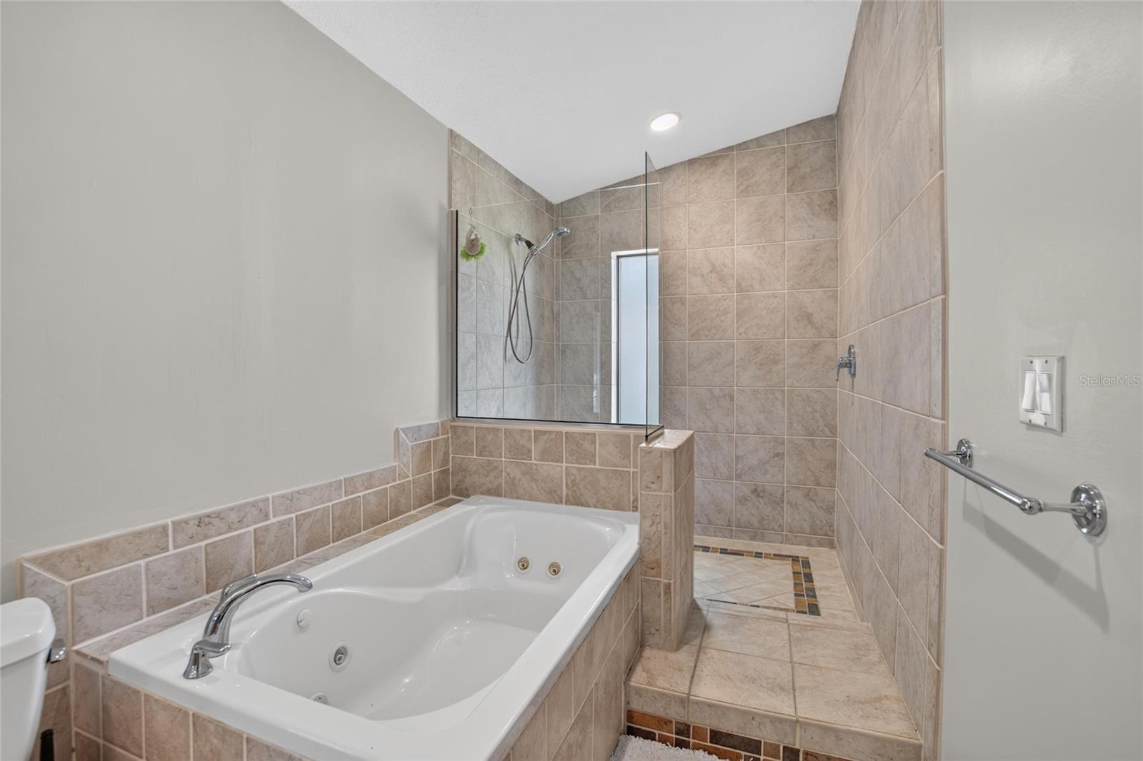712 DORADO COURT, Brandon, FL 33511