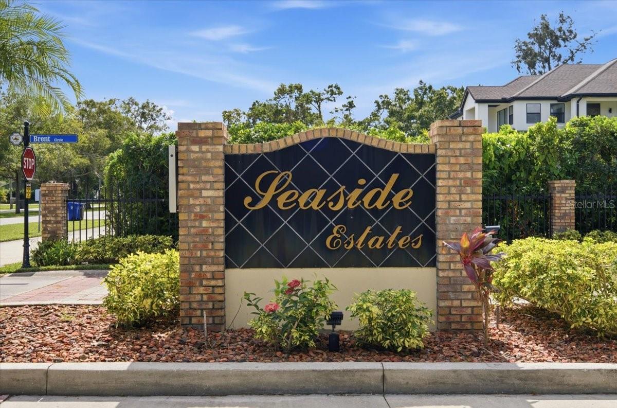 116 BRENT CIRCLE, Oldsmar, FL 34677