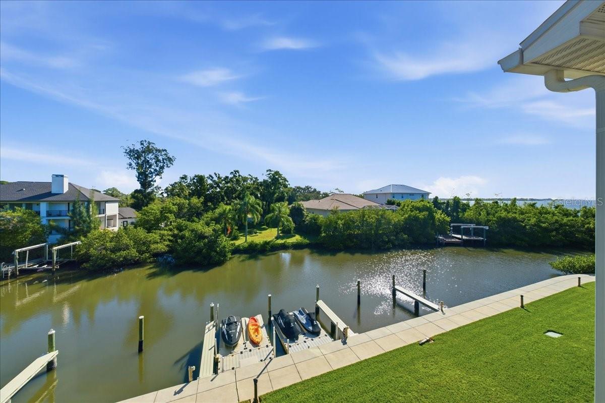 116 BRENT CIRCLE, Oldsmar, FL 34677