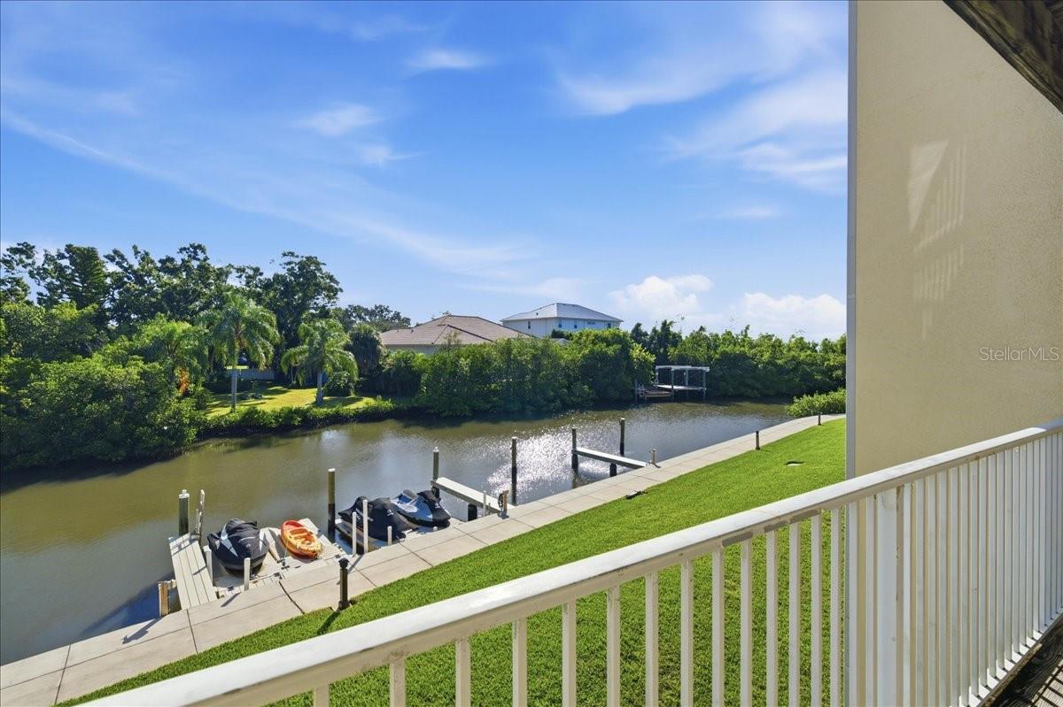 116 BRENT CIRCLE, Oldsmar, FL 34677