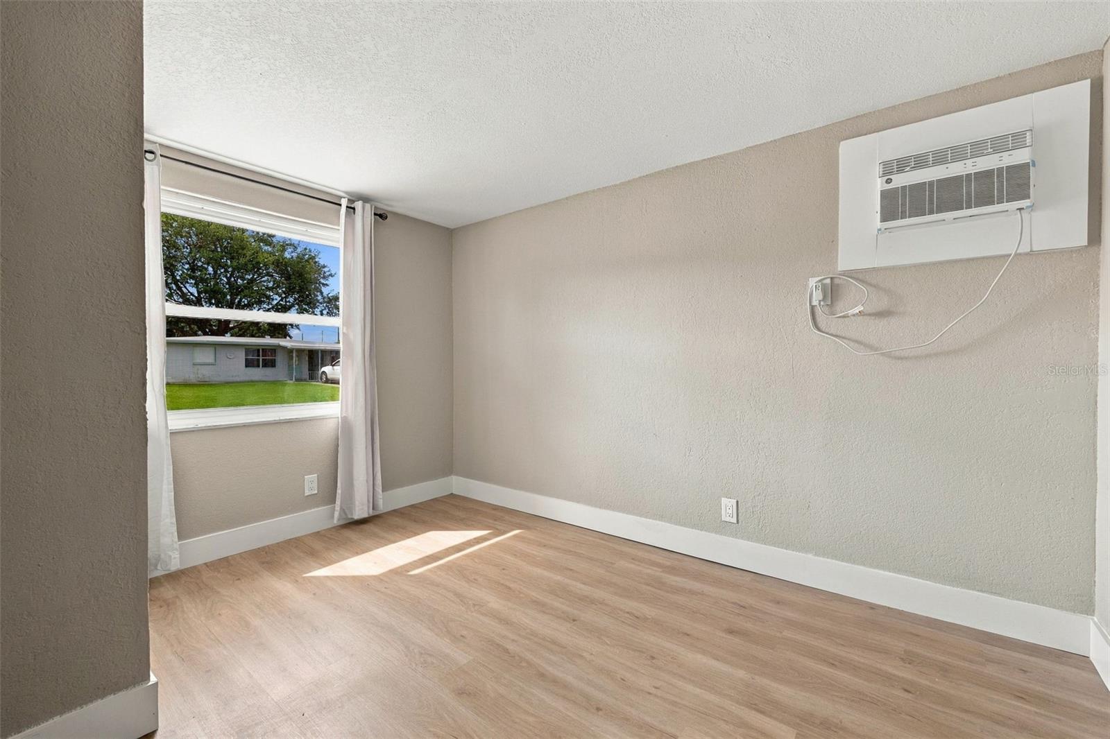 10493 116TH AVENUE, Largo, FL 33773