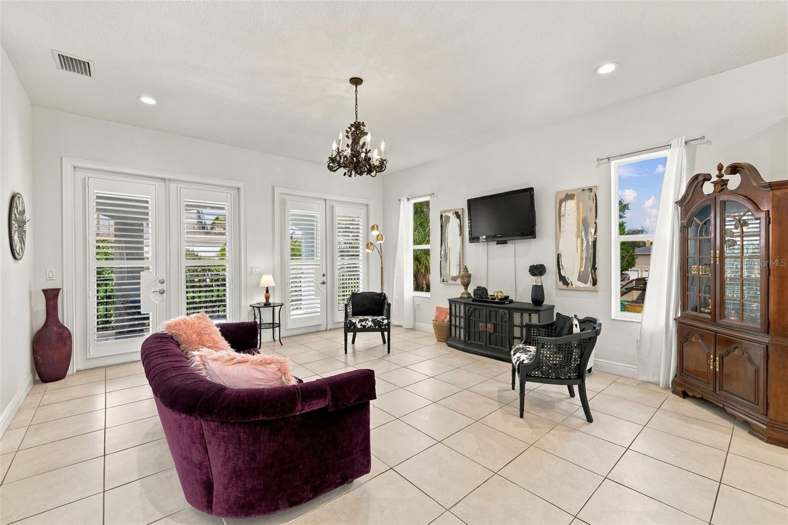 4001 42ND STREET S, St Petersburg, FL 33711
