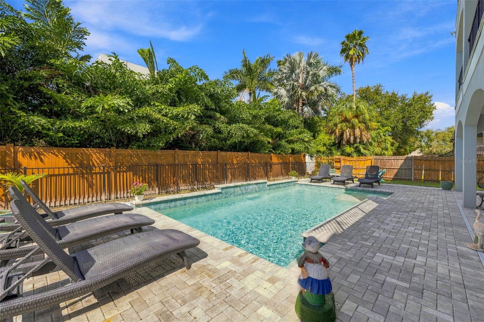 4001 42ND STREET S, St Petersburg, FL 33711