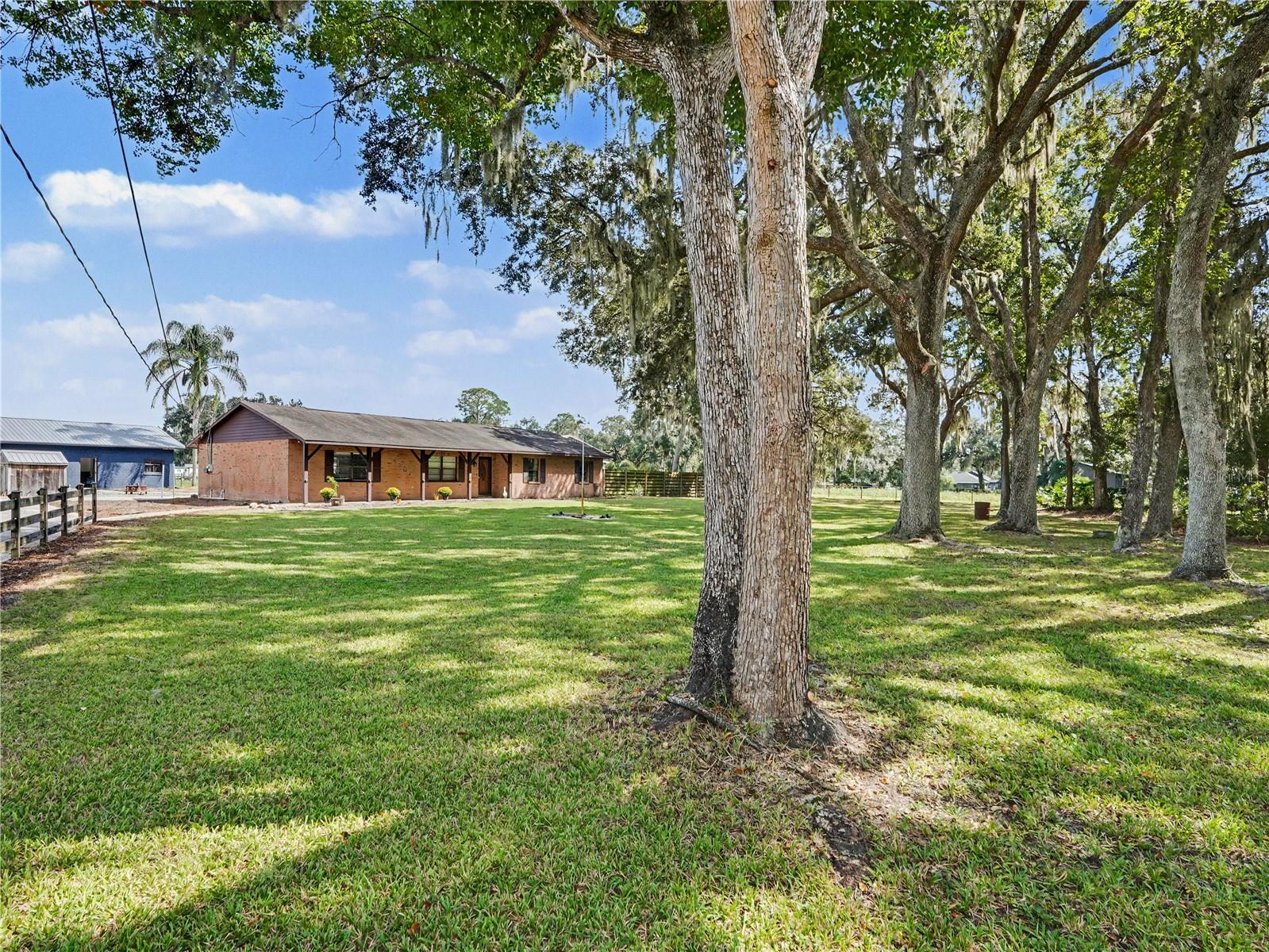 9001 SCALES RD, Lakeland, FL 33810 9001 SCALES RD, Lakeland, FL 33810