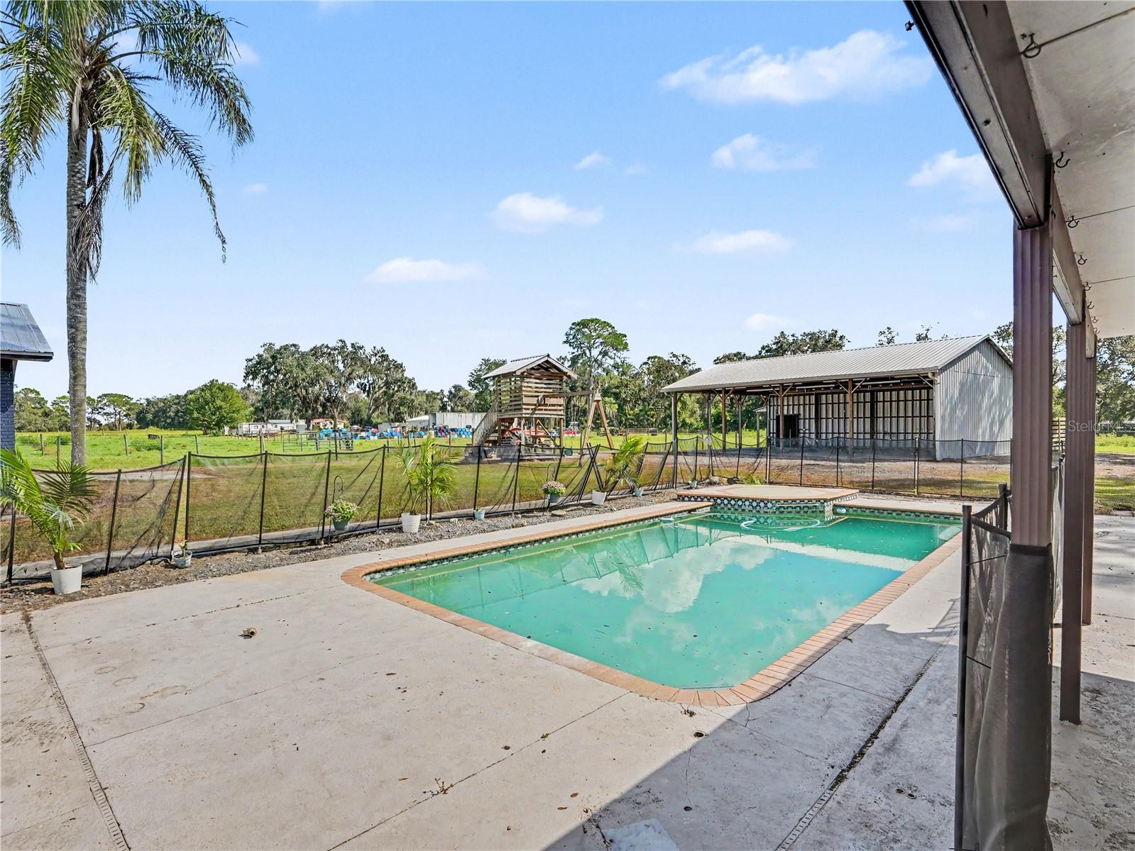 9001 SCALES RD, Lakeland, FL 33810