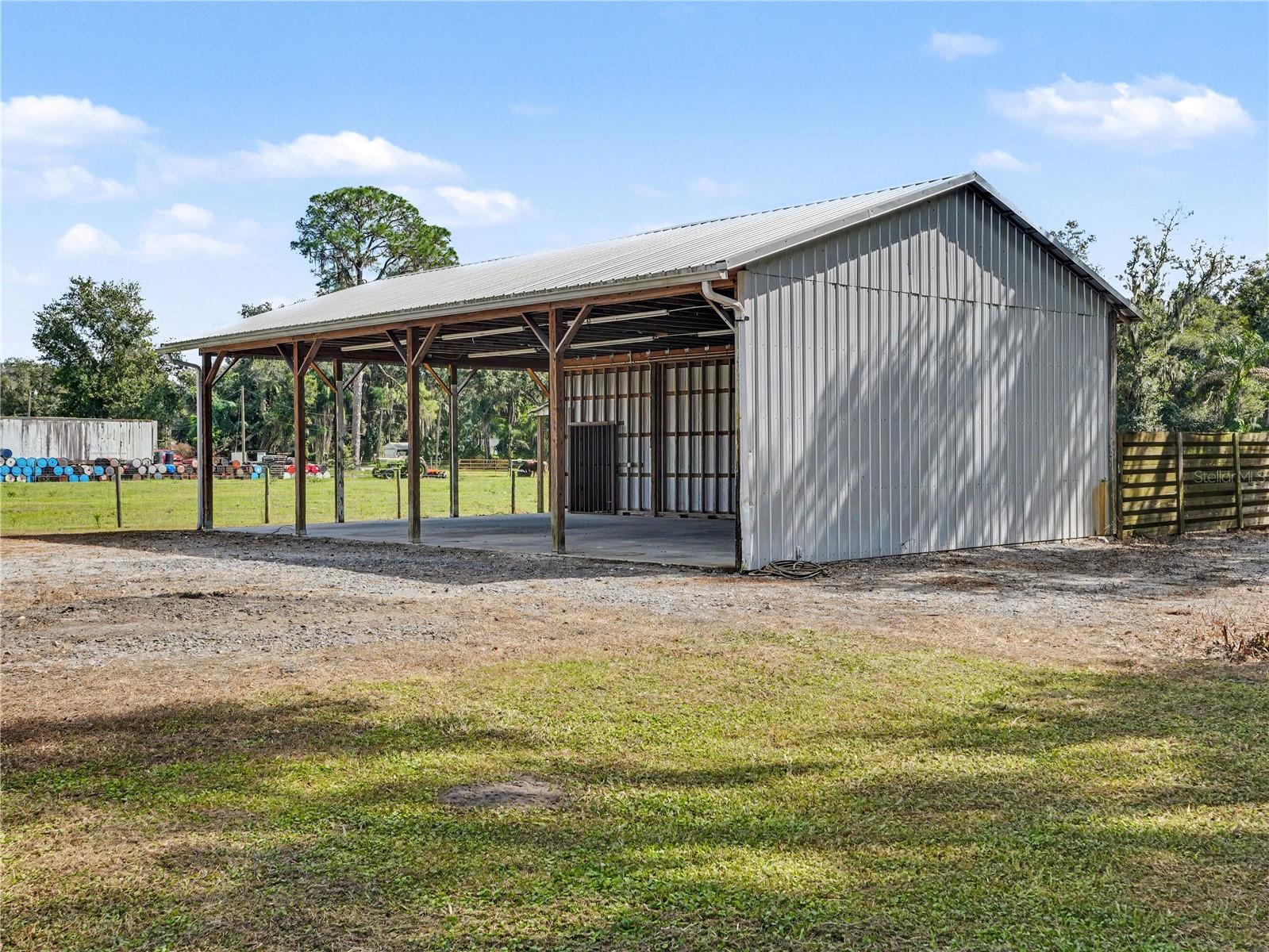9001 SCALES RD, Lakeland, FL 33810
