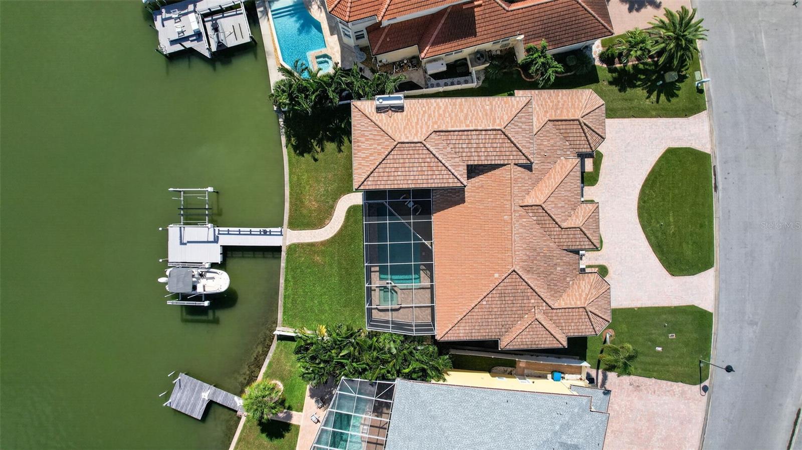 TOP VIEW