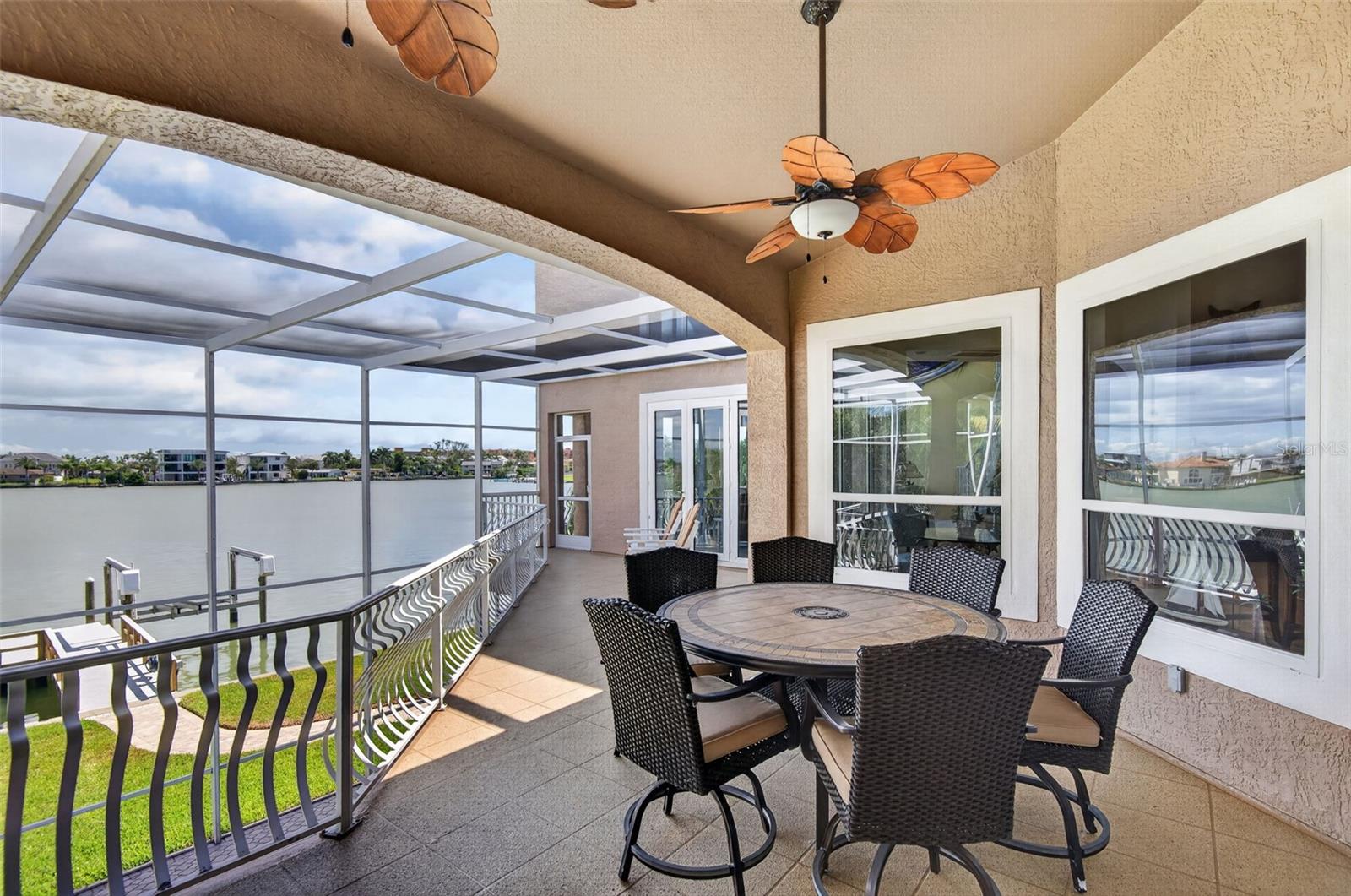 VERANDA LIFE