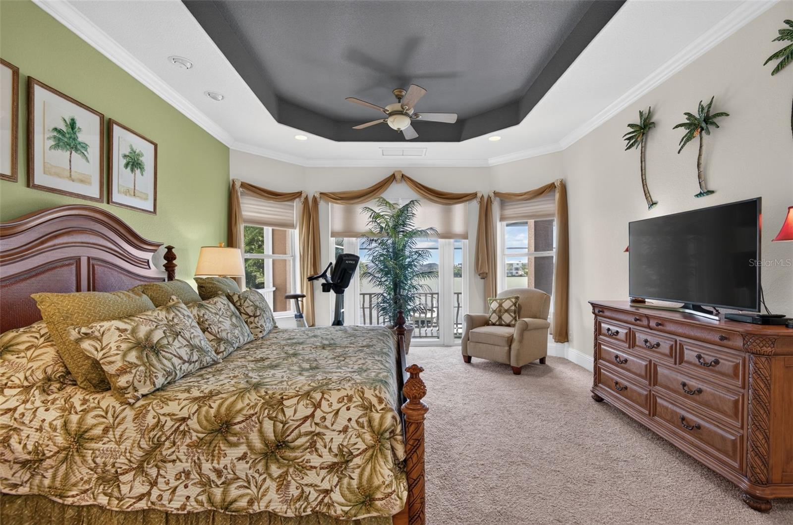 PRIMARY SUITE BOASTS FRENCH DOORS TO THE VERANDA