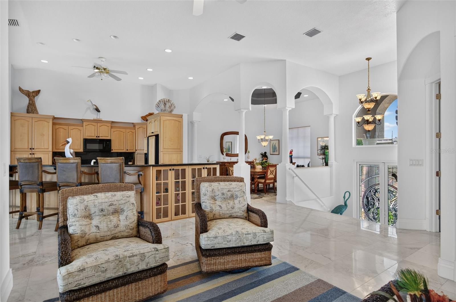 SPLIT PLAN WITH PRIMARY BEDROOM ON ITS OWN SIDE OF HOME