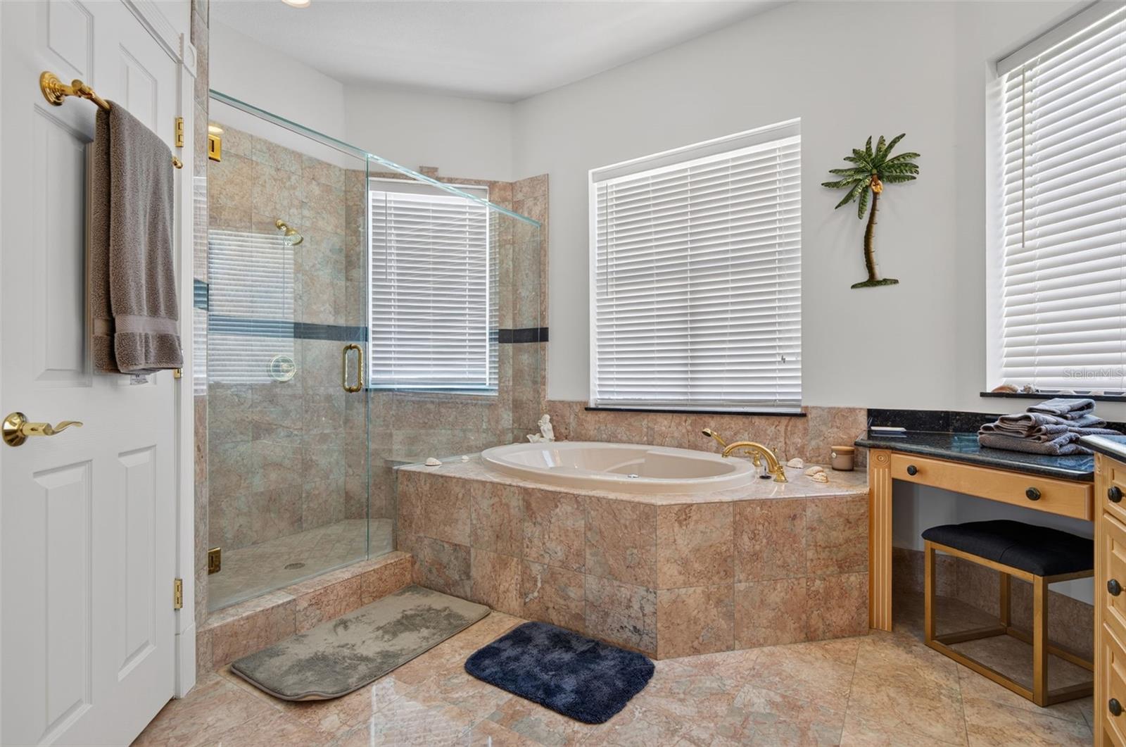 JACUZZI GARDEN TUB