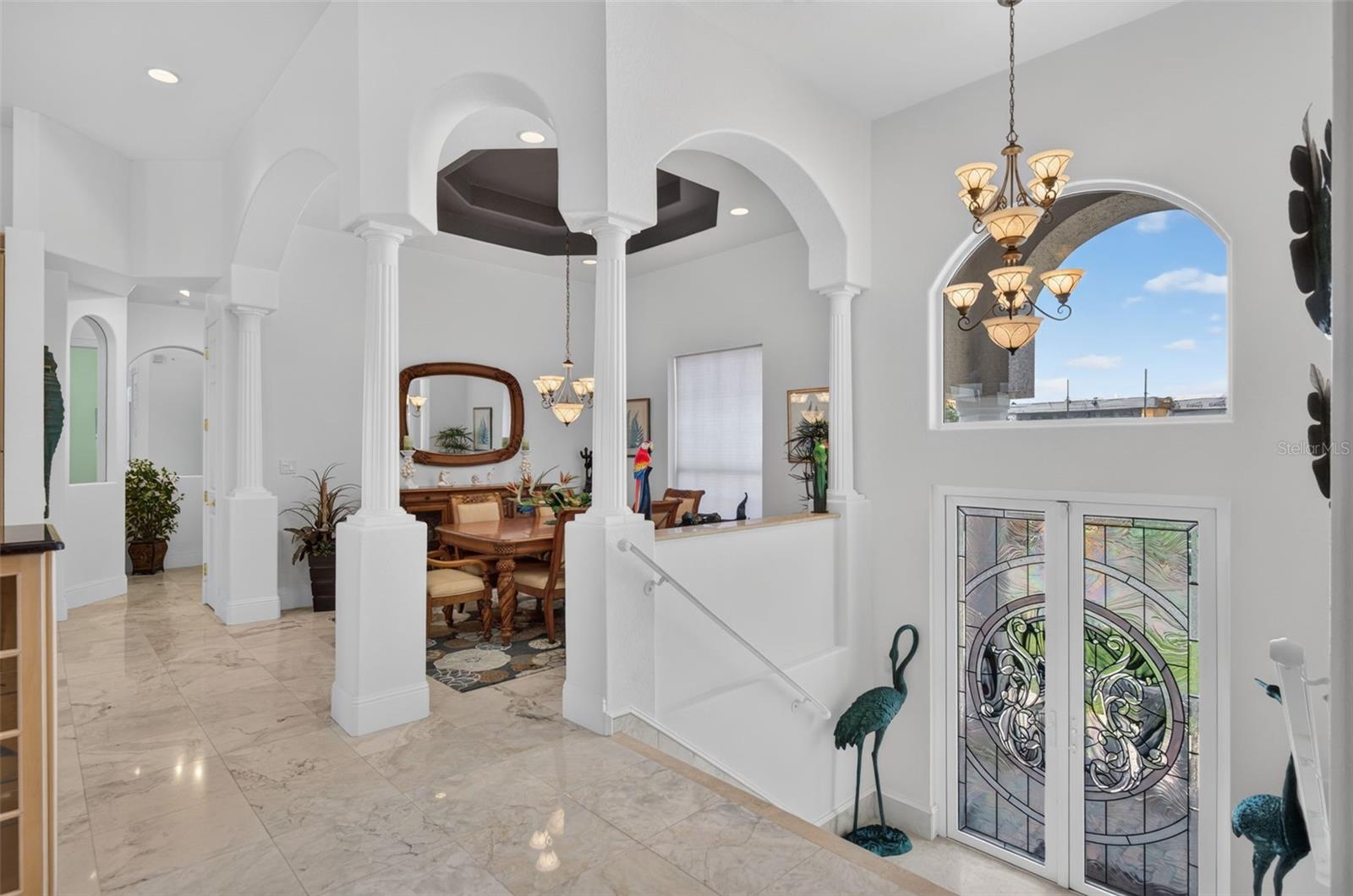 VOLUME CEILINGS