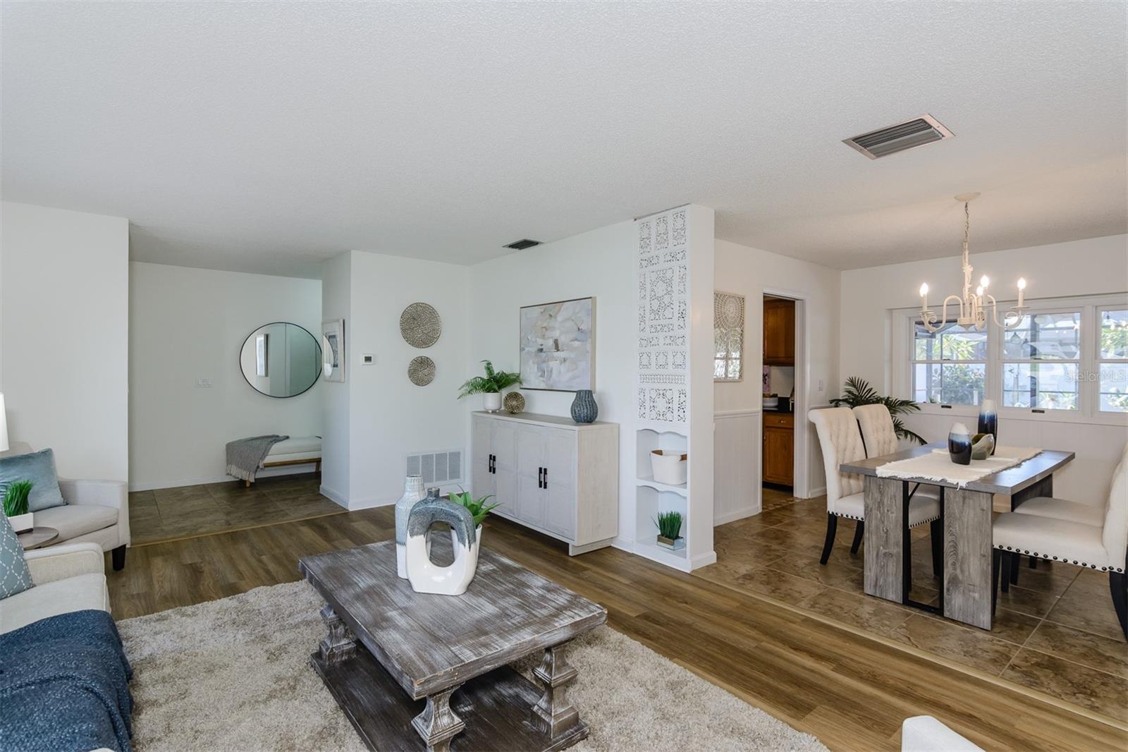 2977 AMBLEGLEN COURT, Clearwater, FL 33761