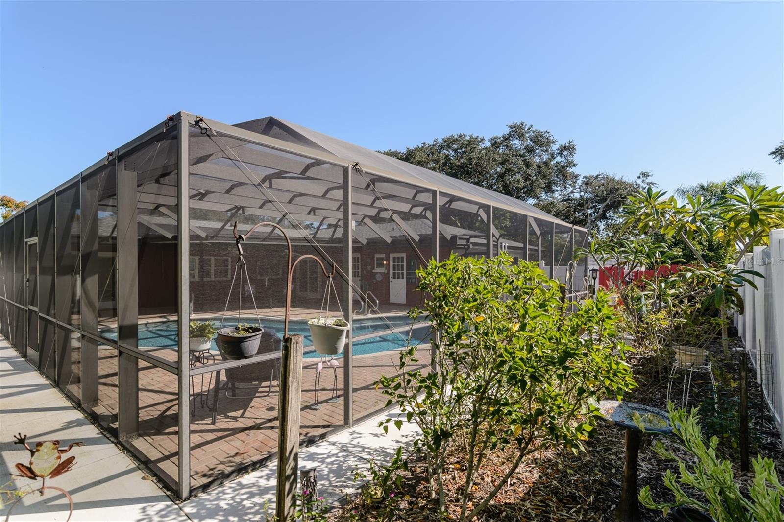 2977 AMBLEGLEN COURT, Clearwater, FL 33761