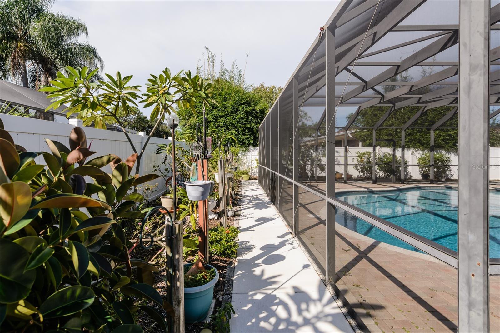 2977 AMBLEGLEN COURT, Clearwater, FL 33761