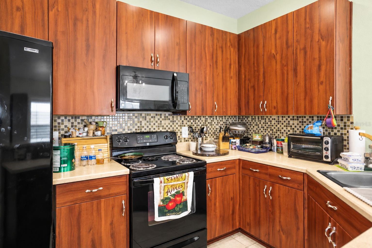 8524 CORINTHIAN WAY, New Port Richey, FL 34654