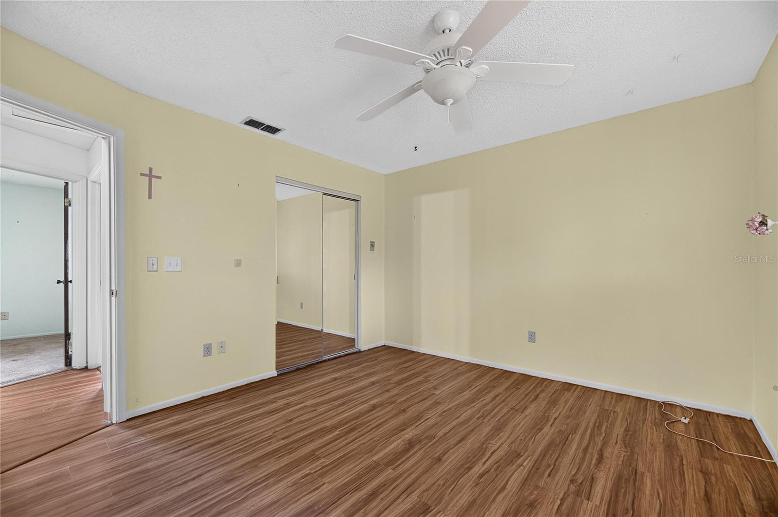 332 BRANDYWINE DRIVE, Valrico, FL 33594