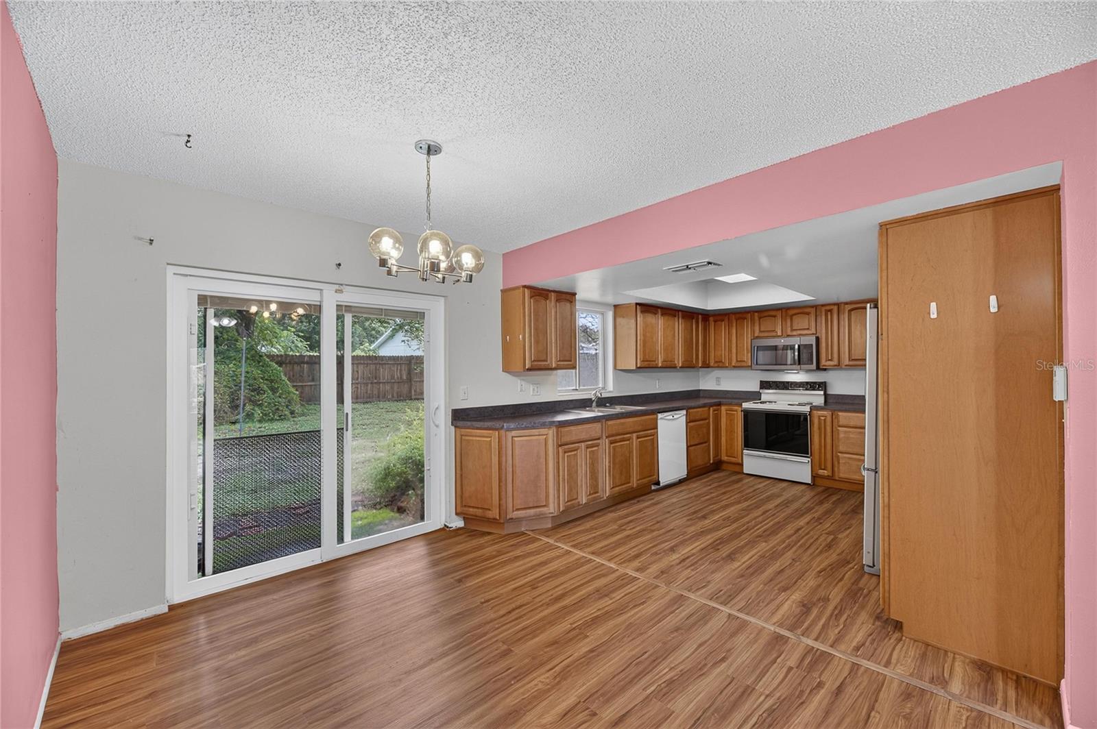 332 BRANDYWINE DRIVE, Valrico, FL 33594