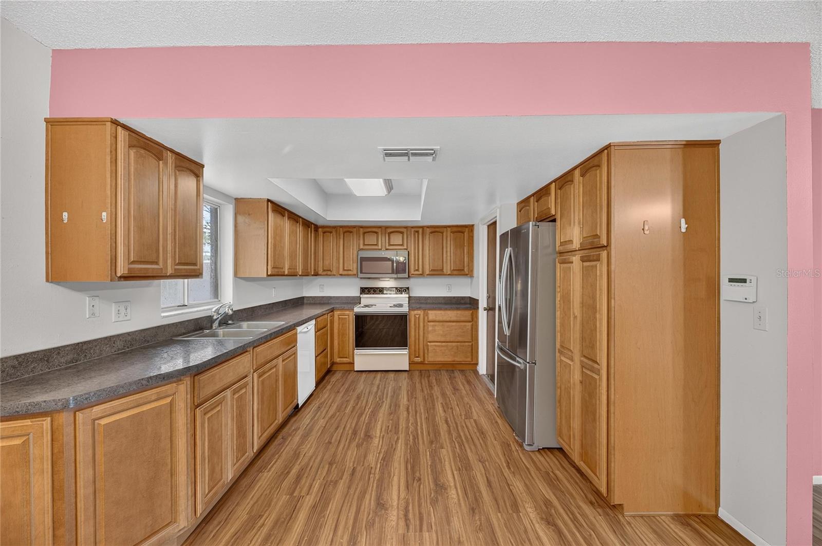 332 BRANDYWINE DRIVE, Valrico, FL 33594