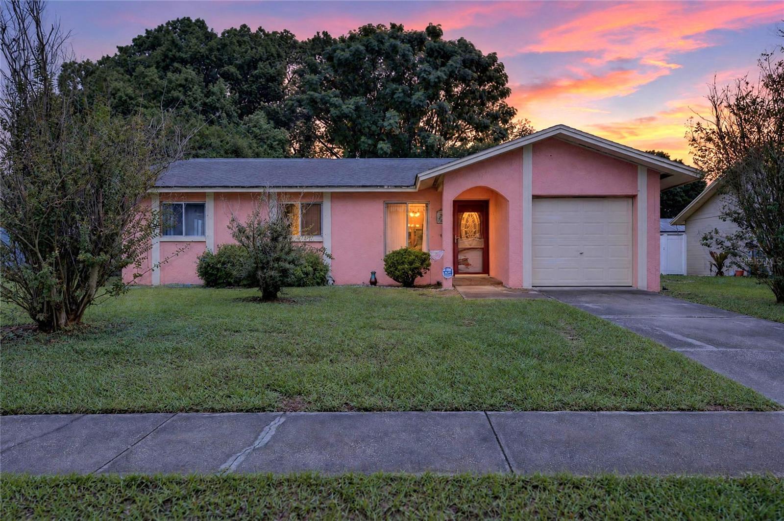 332 BRANDYWINE DRIVE, Valrico, FL 33594