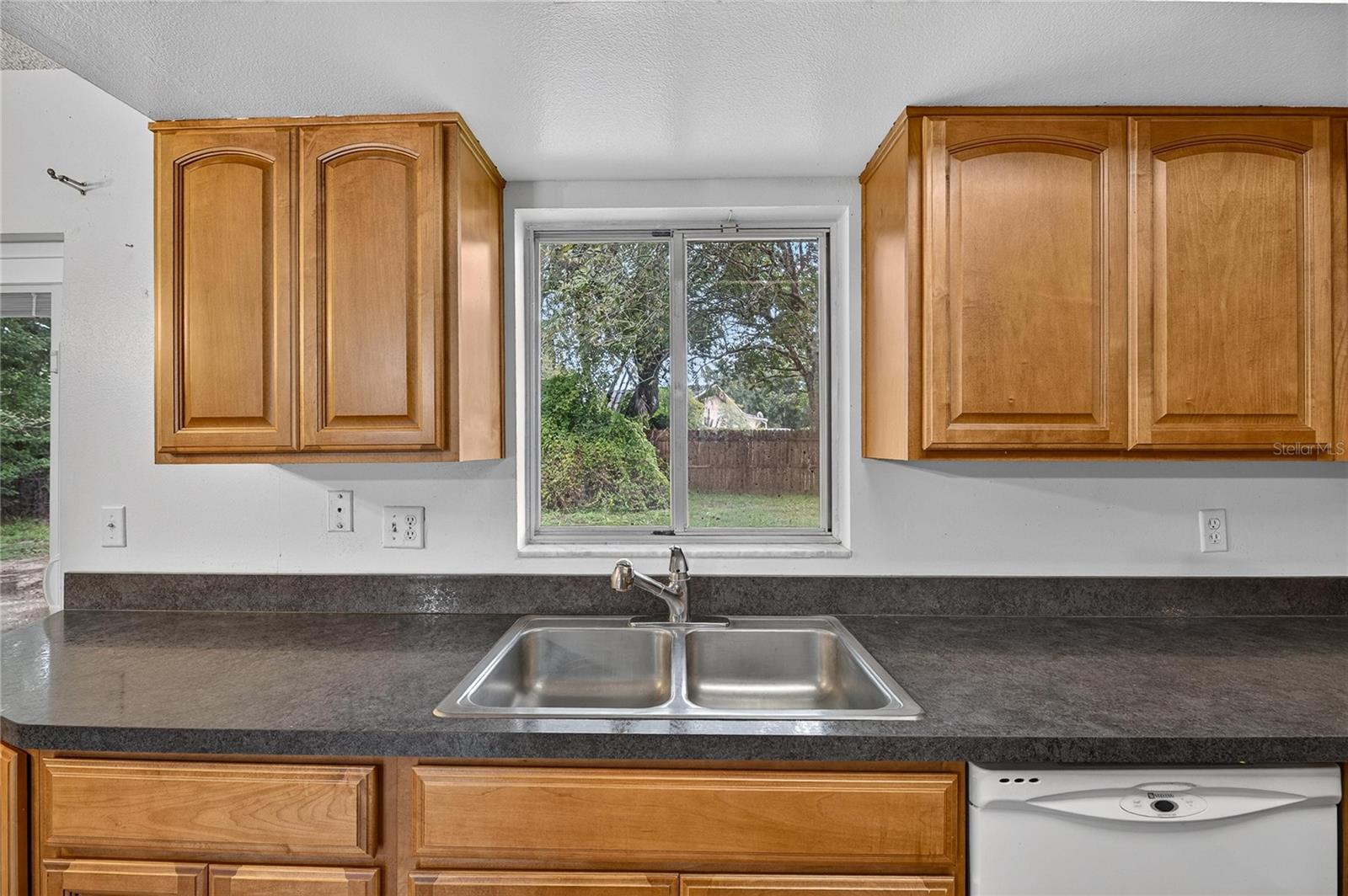 332 BRANDYWINE DRIVE, Valrico, FL 33594