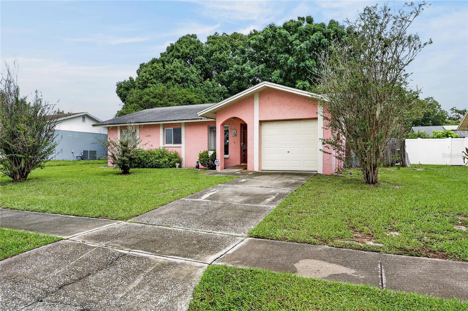 332 BRANDYWINE DRIVE, Valrico, FL 33594