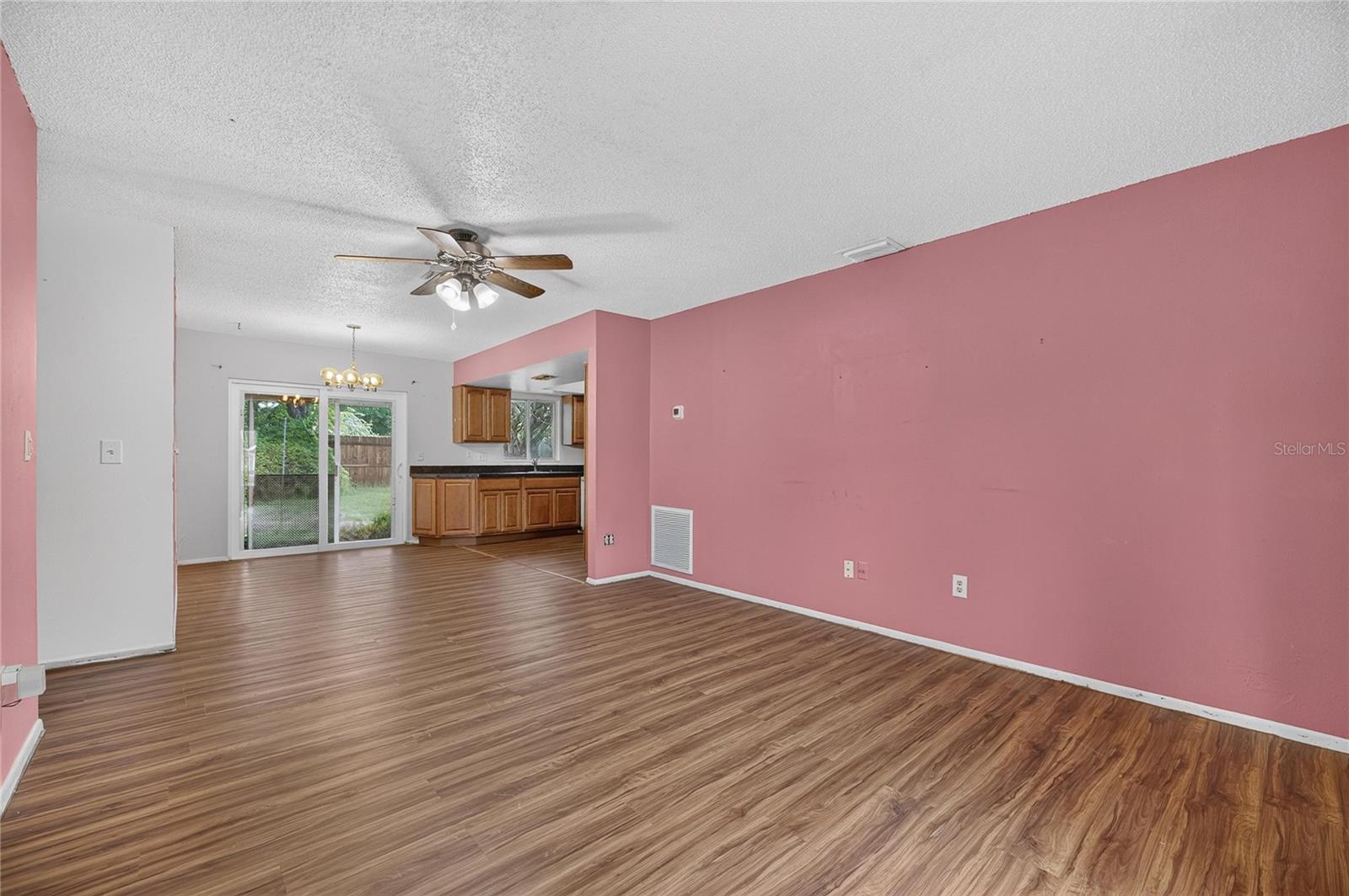 332 BRANDYWINE DRIVE, Valrico, FL 33594