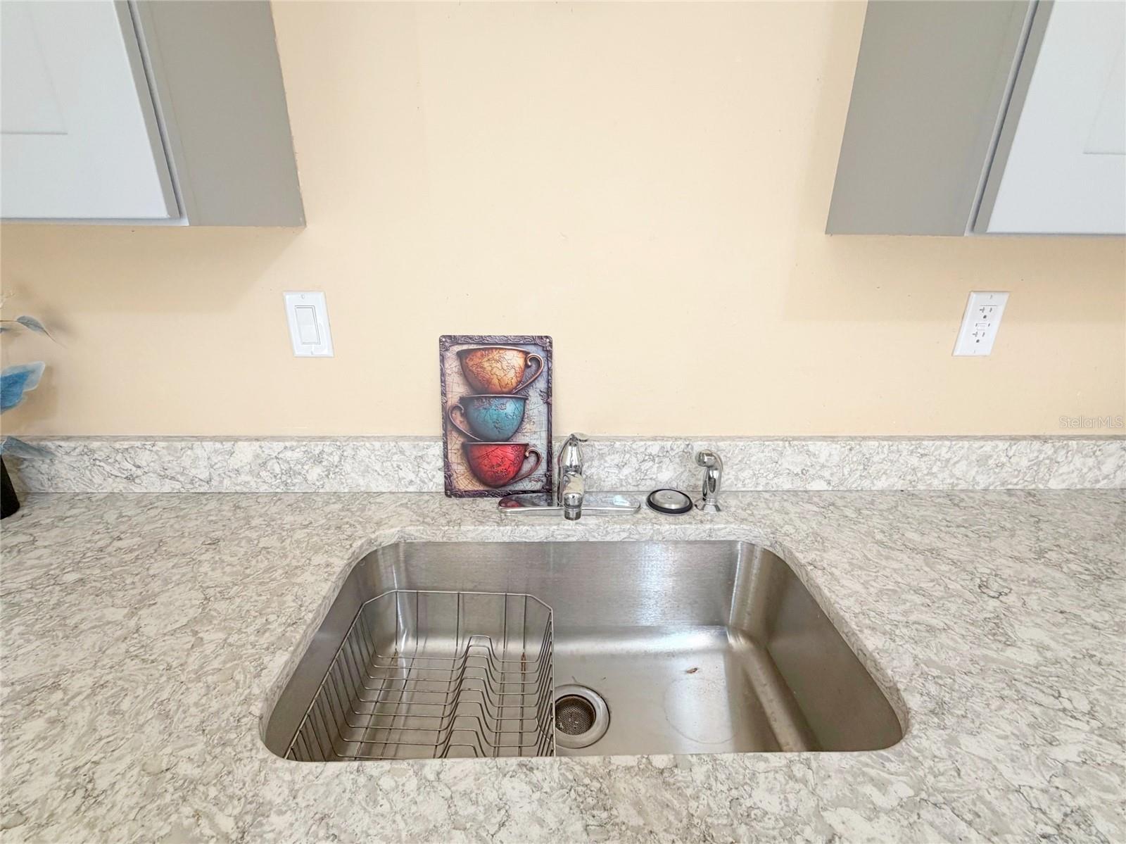 615 2ND AVENUE NE, #A, Largo, FL 33770